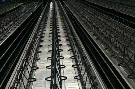 钢筋桁架楼承板